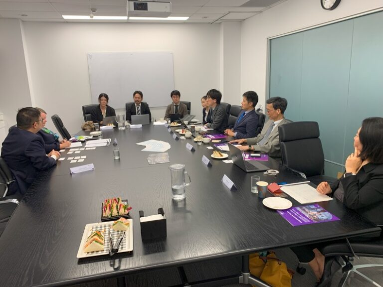 Ryan Ko教授（クイーンズランド大学）らによるビジネス・経済・法律のディスカッション