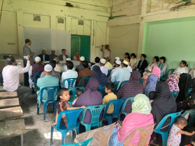 Conducting an on-site reporting session as part of the international collaboration and implementation initiatives within the PHC module activities