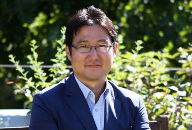 Prof. Son Yonghoon of Seoul National University has joined us as a Visiting Professor. 