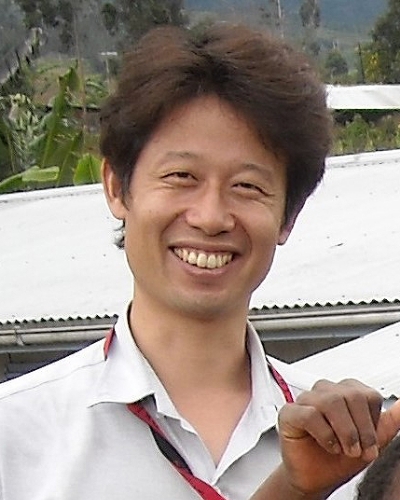 「写真：Fumihiko YOKOTA, Associate Professor」