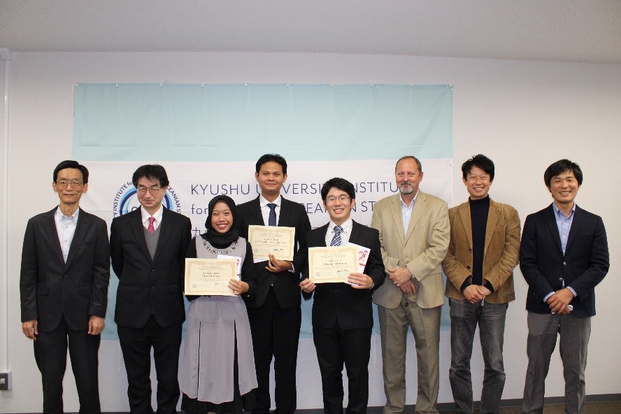 アイキャッチ画像：Kyushu University Institute for Asian and Oceanian Studies (Q-AOS) Poster Session The winners of the Presidentʼs Award (First Award) and Excellence Award have been announced!